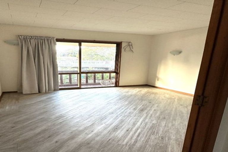 Photo of property in 2/13 Phoenix Place, Papatoetoe, Auckland, 2025