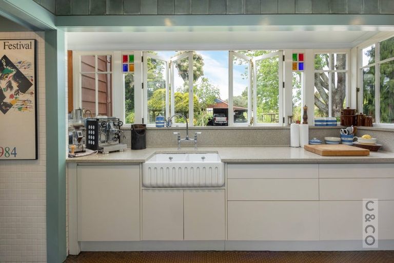 Photo of property in 218 Pomona Road, Kumeu, 0891