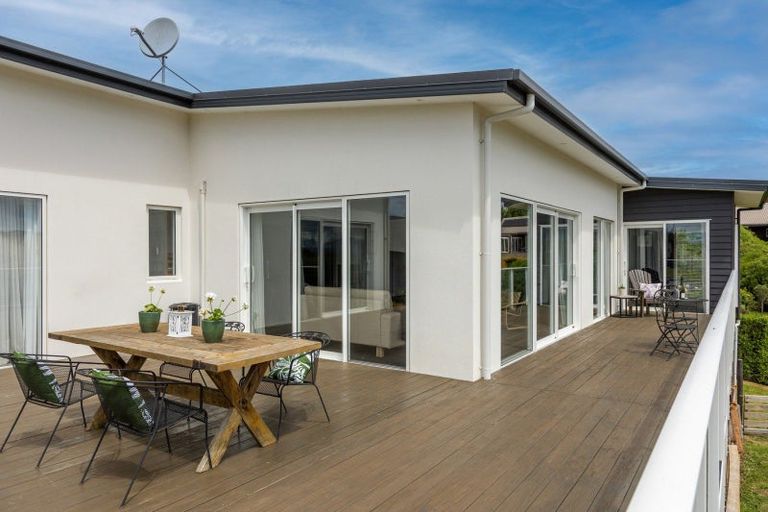 Photo of property in 5 Ridgetop Rise, Fairhall, Blenheim, 7272