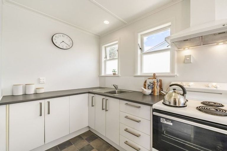 Photo of property in 28 Judd Crescent, Naenae, Lower Hutt, 5011
