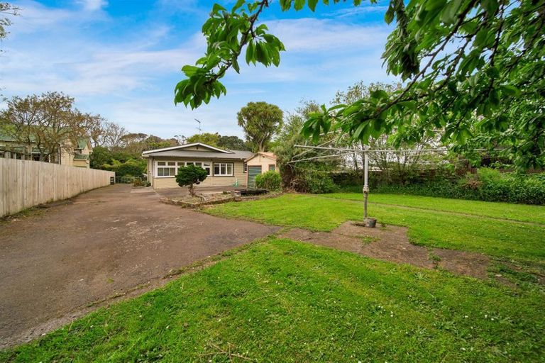 Photo of property in 63 Gladstone Street, Hawera, 4610