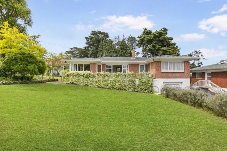 Photo of property in 25 Red Hill Road, Red Hill, Papakura, 2110