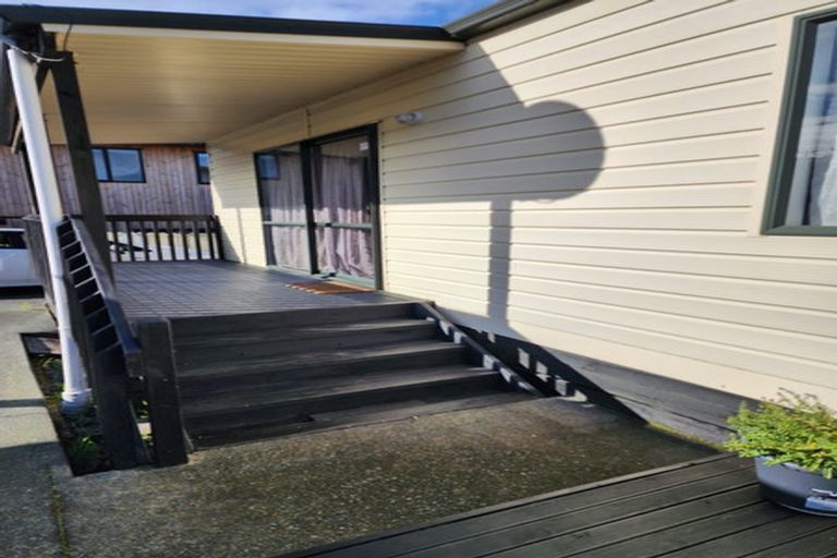 Photo of property in 38 Matipo Road, Te Atatu Peninsula, Auckland, 0610