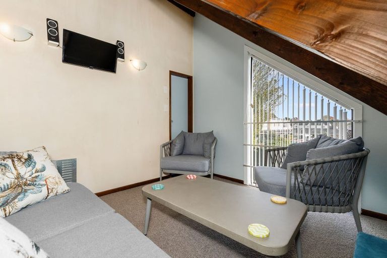 Photo of property in 56a Highbury Drive, Levin, 5510