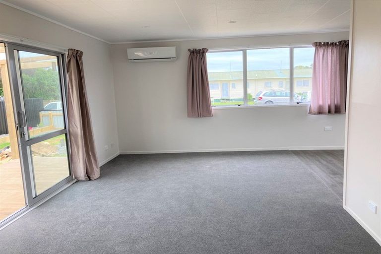 Photo of property in 61 Hume Street, Waitara, 4320