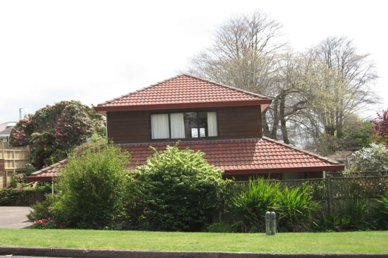 Photo of property in 39b Grand Vue Road, Kawaha Point, Rotorua, 3010