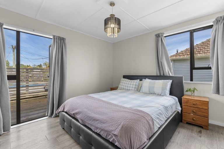 Photo of property in 21 Strange Street, Waitara, 4320