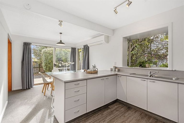 Photo of property in 1/387 Yaldhurst Road, Russley, Christchurch, 8042