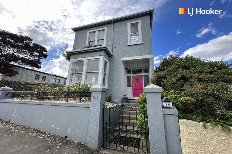 Photo of property in 30 Russell Street, Dunedin Central, Dunedin, 9016