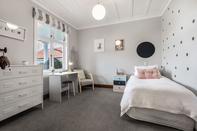 Photo of property in 12 Sunderland Avenue, Hobsonville, Auckland, 0616