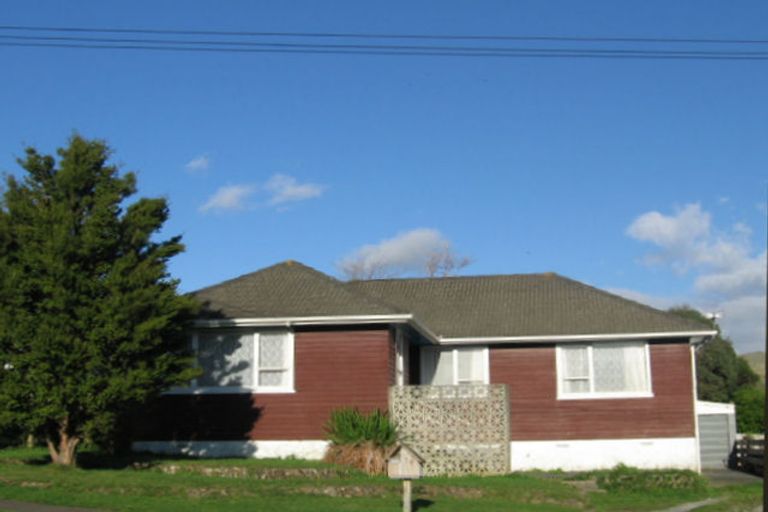 Photo of property in 76 Castor Crescent, Cannons Creek, Porirua, 5024