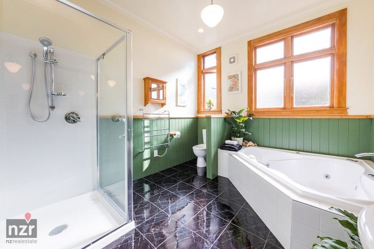 Photo of property in 74 Brightwater Terrace, Terrace End, Palmerston North, 4410