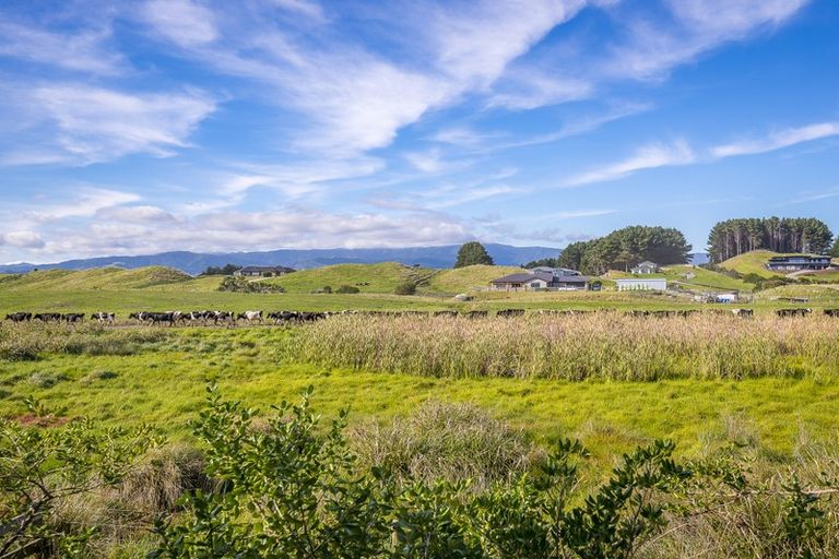Photo of property in 21 Sandown Road, Te Horo Beach, Otaki, 5581