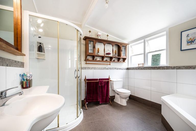 Photo of property in 12 Mildon Road, Waitakere, Auckland, 0782