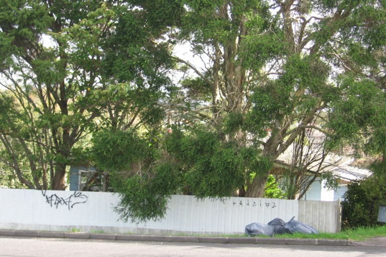 Photo of property in 1/121 Seymour Road, Sunnyvale, Auckland, 0612