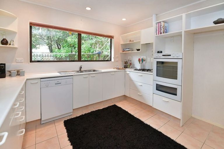 Photo of property in 42 The Circle, Manly, Whangaparaoa, 0930