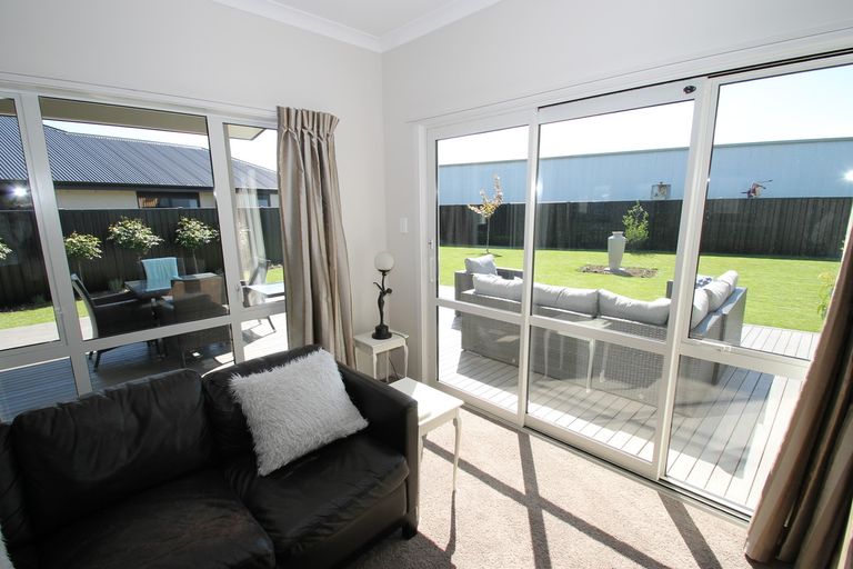 Photo of property in 30 Didham Drive, Mosgiel, 9024
