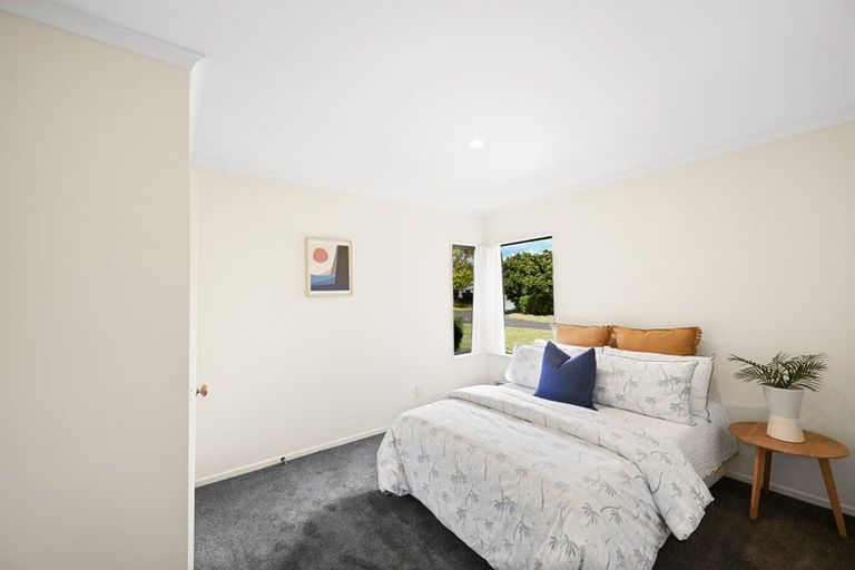 Photo of property in 36 Cairns Crescent, Rototuna, Hamilton, 3210