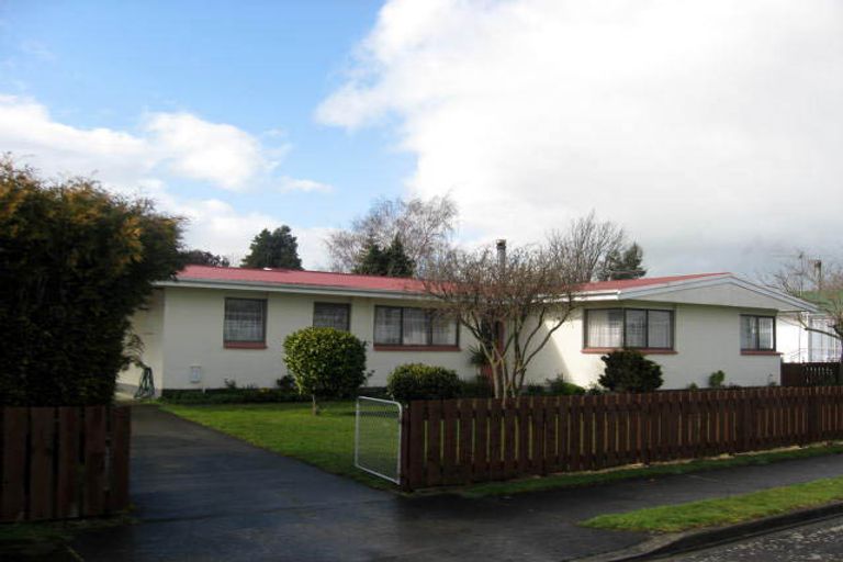 Photo of property in 8 Tasman Crescent, Carterton, 5713