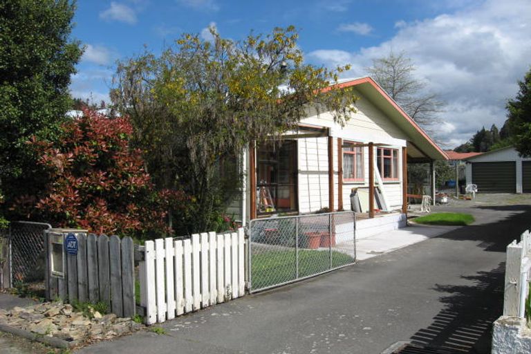Photo of property in 12 Motueka Street, Nelson South, Nelson, 7010