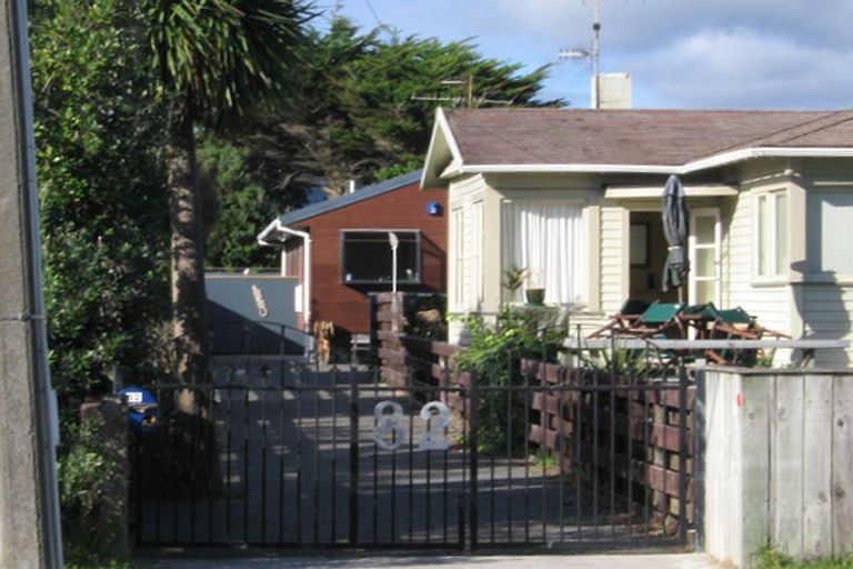 Photo of property in 82a Tutere Street, Waikanae Beach, Waikanae, 5036