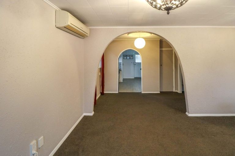 Photo of property in 3 Totara Street, Wainuiomata, Lower Hutt, 5014