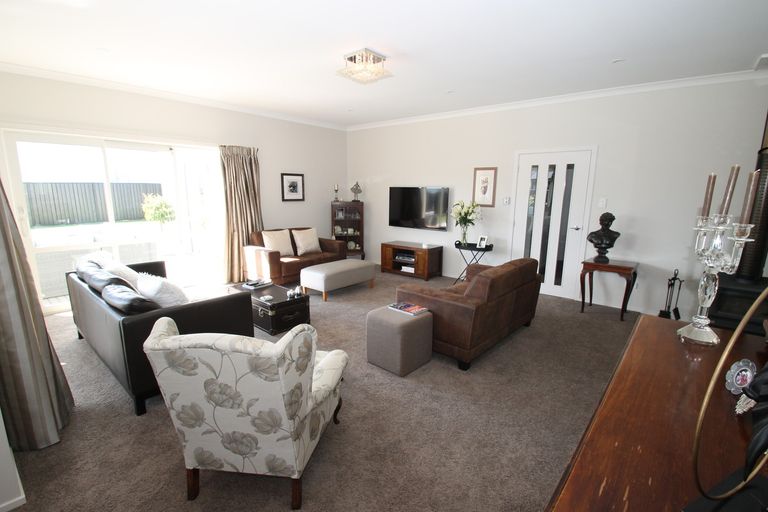Photo of property in 30 Didham Drive, Mosgiel, 9024