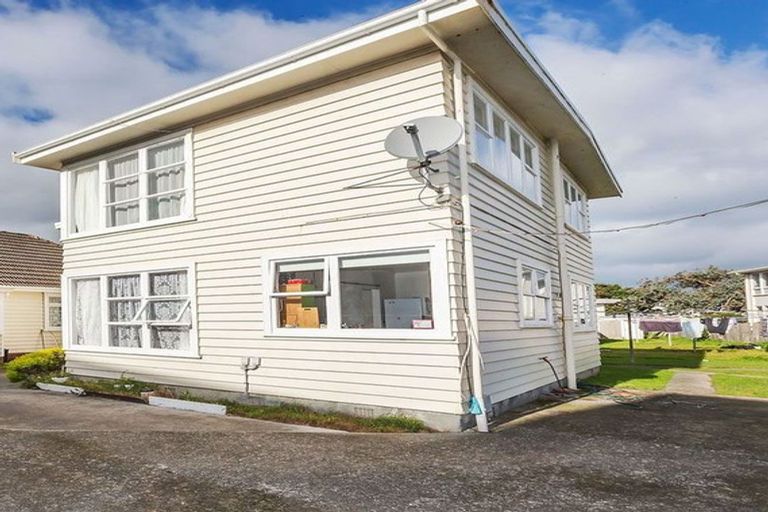 Photo of property in 21 Kemp Street, Kilbirnie, Wellington, 6022