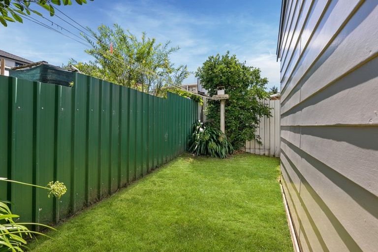 Photo of property in 23a Warwick Place, Brookfield, Tauranga, 3110