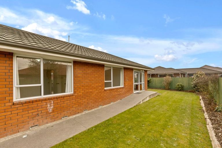 Photo of property in 1/127 Gilberthorpes Road, Hei Hei, Christchurch, 8042