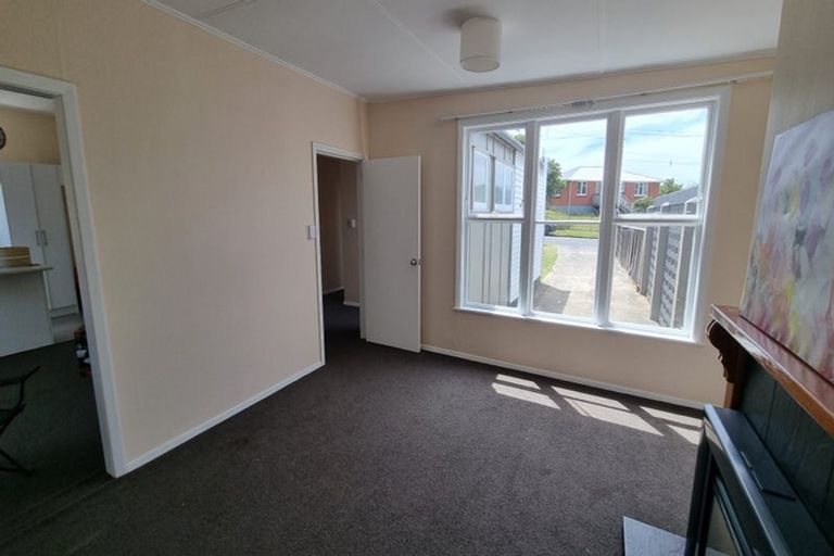 Photo of property in 28 Davidson Crescent, Tawa, Wellington, 5028