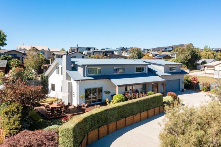 Photo of property in 115 Kings Drive, Wanaka, 9305