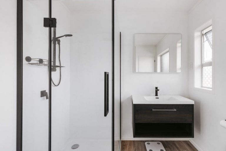 Photo of property in 138b Kingswood Road, Brookfield, Tauranga, 3110