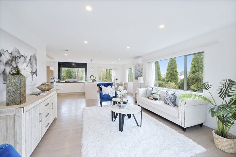 Photo of property in 2 Ferngrove Avenue, Ranui, Auckland, 0612