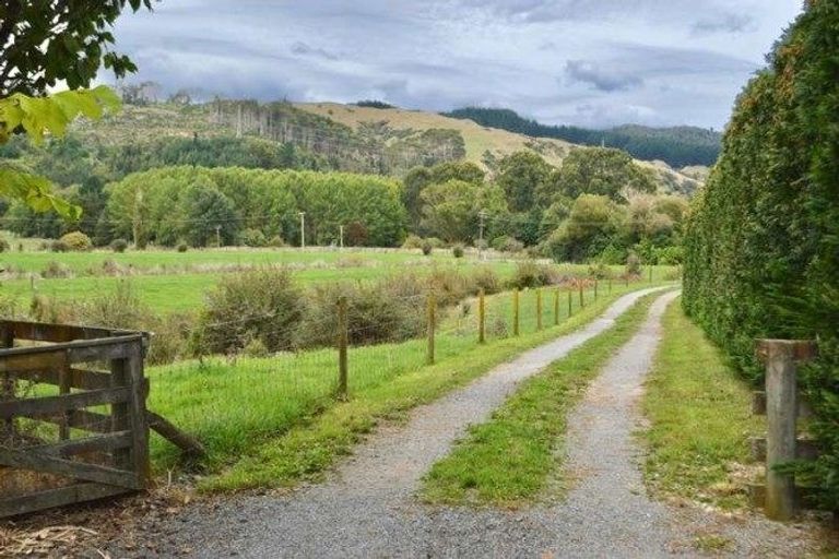 Photo of property in 297 Kuku Road East, Kuku, Levin, 5570