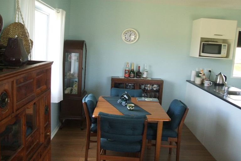 Photo of property in 18 Cable Bay Block Road, Cable Bay, 0420