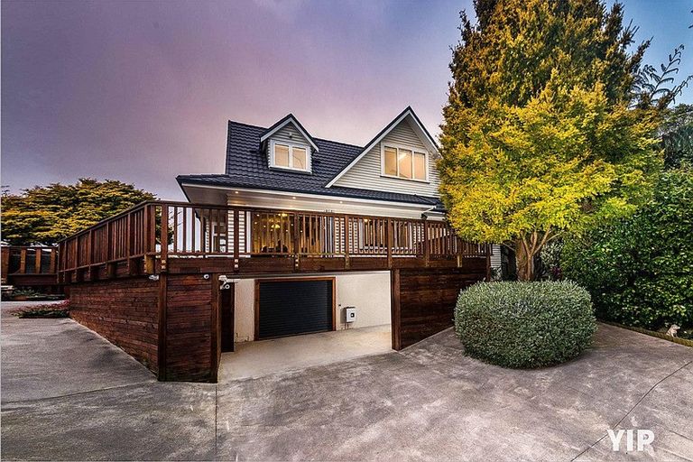 Photo of property in 18 Middleton Road, Johnsonville, Wellington, 6037