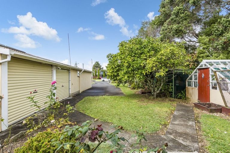 Photo of property in 131 Torkar Road, Clarks Beach, 2122