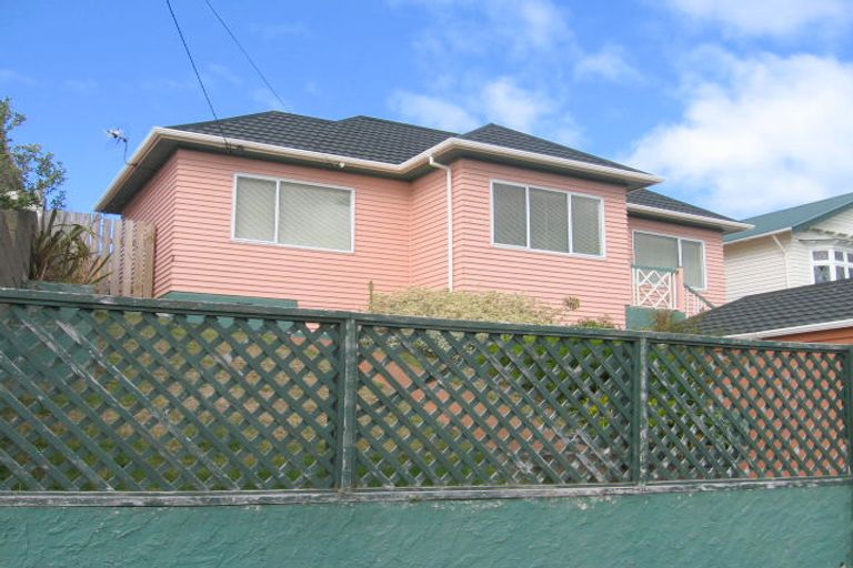 Photo of property in 10 The Quadrant, Miramar, Wellington, 6022