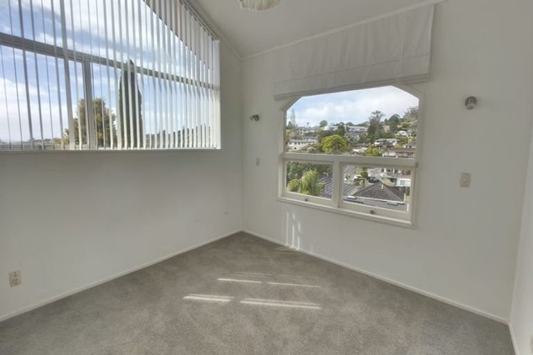 Photo of property in 3 Manaia Place, Mairangi Bay, Auckland, 0630