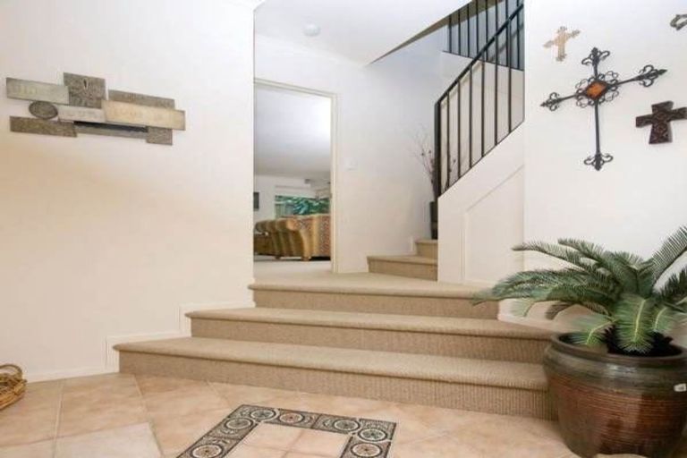 Photo of property in 9a Grassways Avenue, Pakuranga, Auckland, 2010