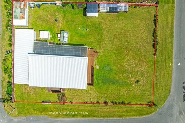 Photo of property in 45 Te Kiri Street, Himatangi Beach, Foxton, 4891