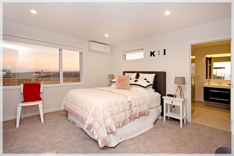 Photo of property in 6a Marine Parade South, Foxton Beach, Foxton, 4815