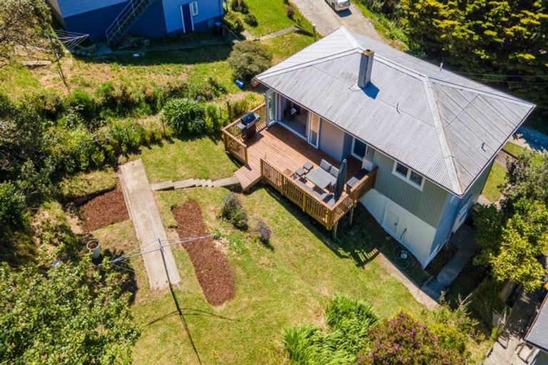 Photo of property in 11 Arene Grove, Titahi Bay, Porirua, 5022