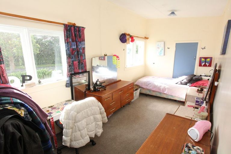 Photo of property in 2 Pokohui Avenue, Raglan, 3225