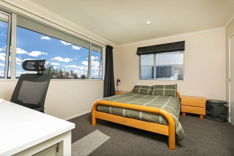 Photo of property in 13 Rangi Avenue, Schnapper Rock, Auckland, 0632