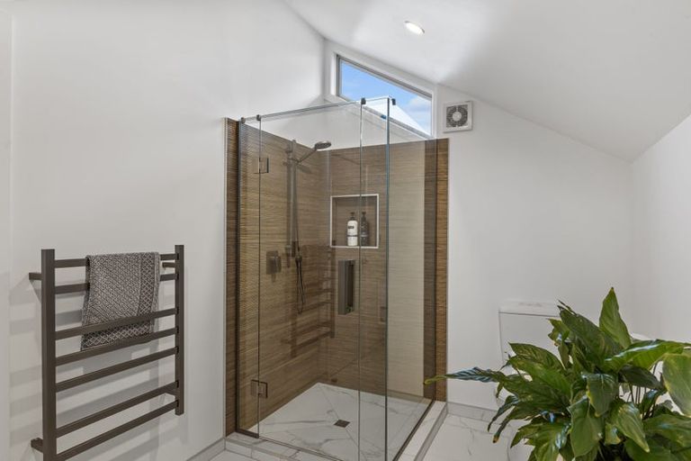 Photo of property in 250c Courtenay Street, Strandon, New Plymouth, 4312