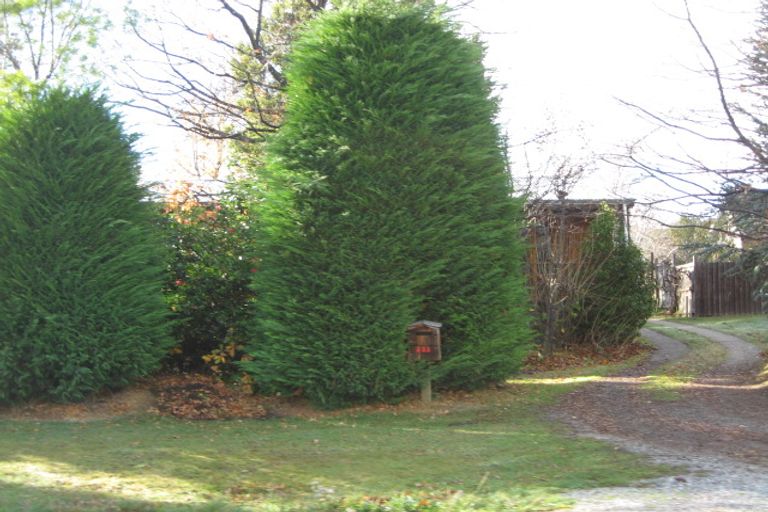 Photo of property in 233 Beacon Point Road, Wanaka, 9305