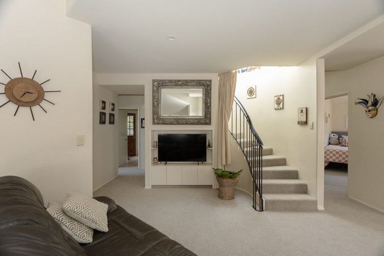 Photo of property in 16 Slade Street, Oamaru North, Oamaru, 9400