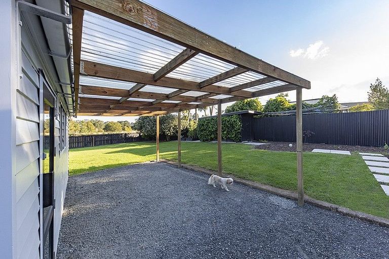 Photo of property in 4 Bethells Road, Waitakere, Auckland, 0816